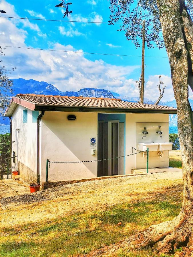 Camping Baldo Бренцоне сул Гарда Екстериор снимка